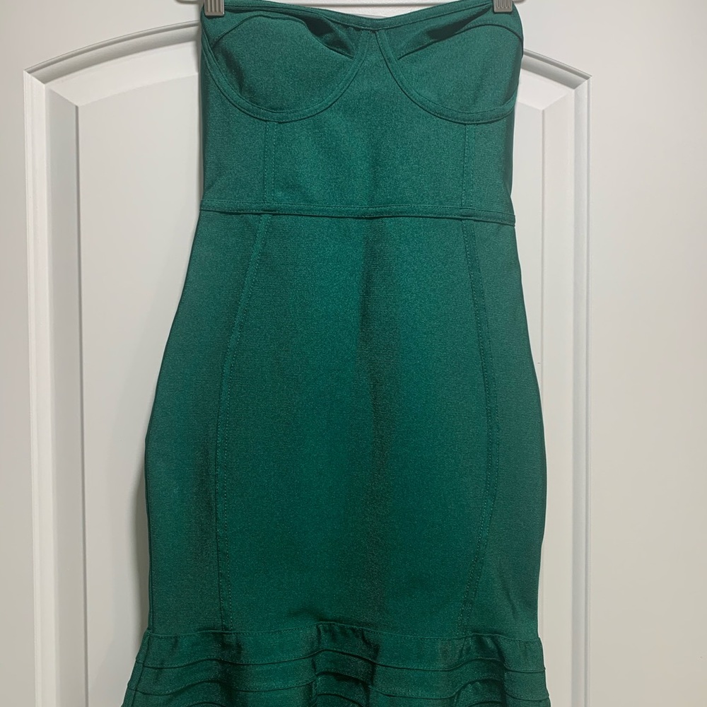 PrettyLittleThing Bandage Frill Hem Bodycon dress